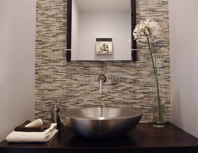 lavabo en métal pour salle de bain