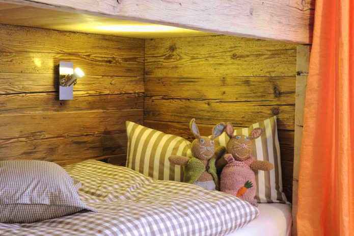 chambre d'enfant dans un style campagnard