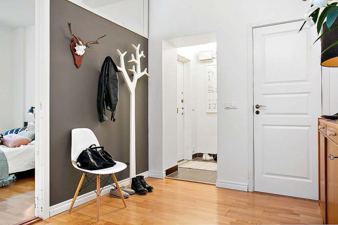 Style scandinave à l'intérieur du couloir