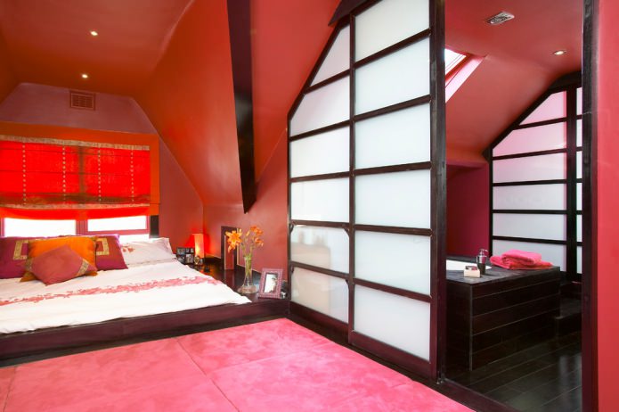 chambre dans les tons rouges