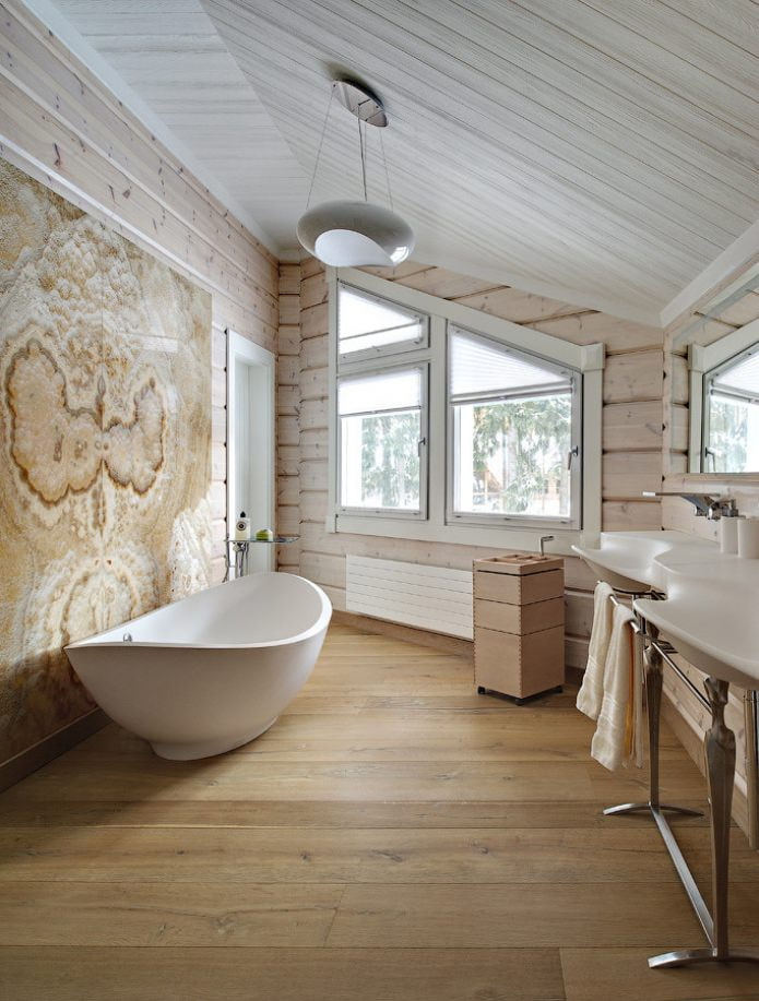 salle de bain dans le grenier dans des tons marron-beige