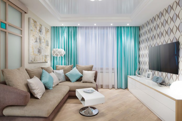 rideaux blancs et turquoise dans le salon