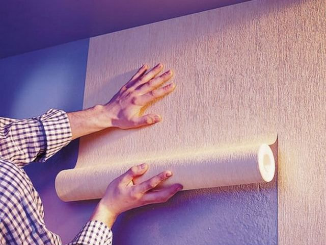 wallpapering