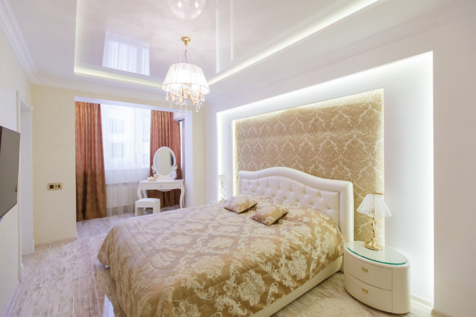 chambre avec plafond blanc