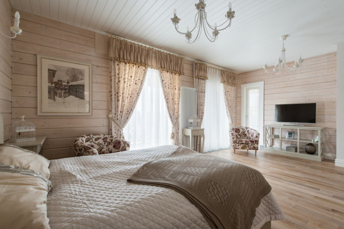 chambre de style provençal à l'intérieur de la maison