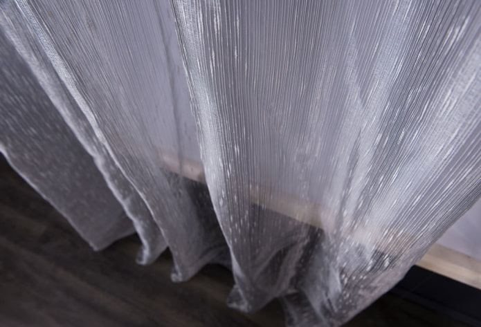 ฝน tulle