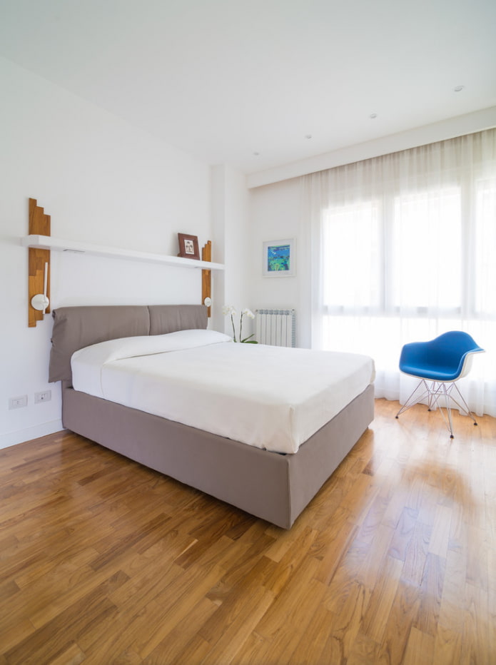 rideaux blancs à l'intérieur de la chambre