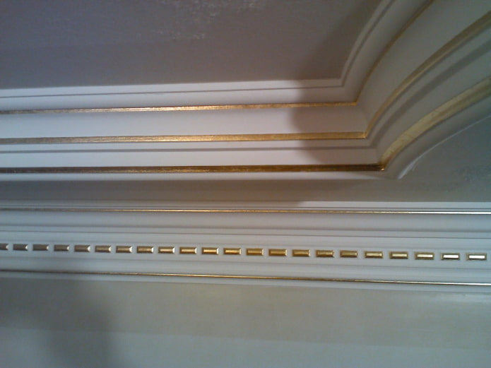 congé de plafond avec inserts