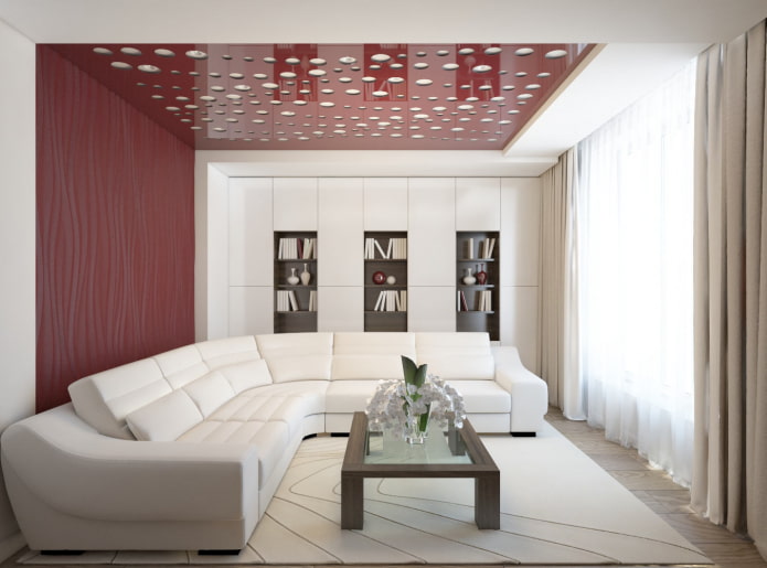 plafond perforé dans le salon