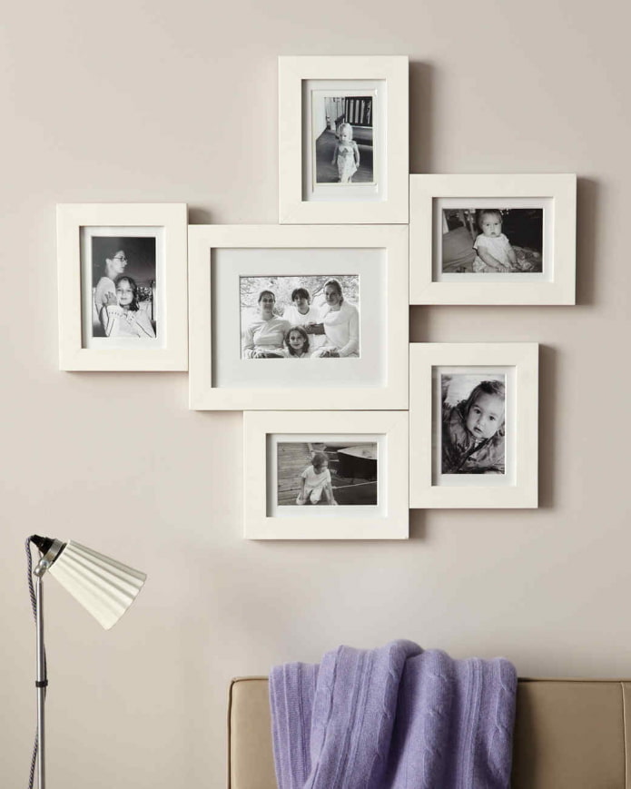 photographies dans des cadres sur le mur à l'intérieur