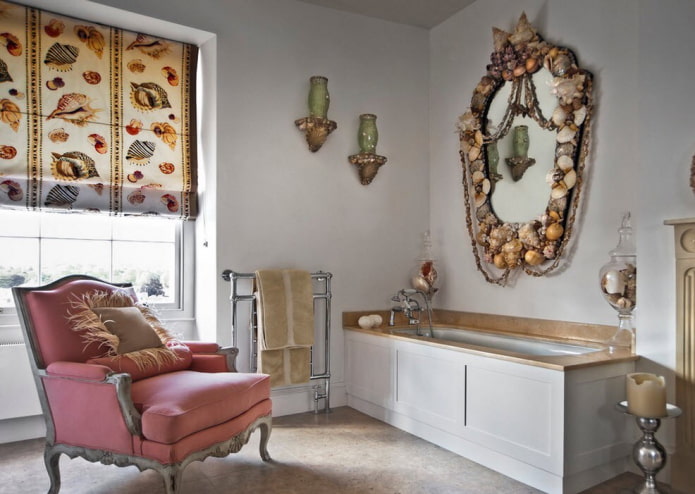 décor d'un produit miroir dans le style provençal