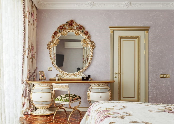 décor d'un produit miroir dans un style classique