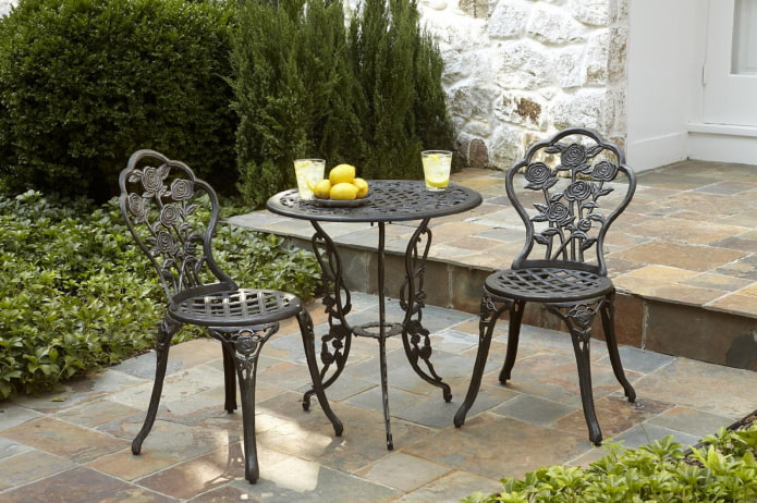 table de jardin d'extérieur en fer forgé