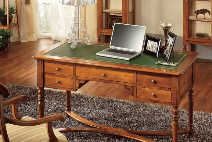 table pour écrire avec un chiffon à l'intérieur