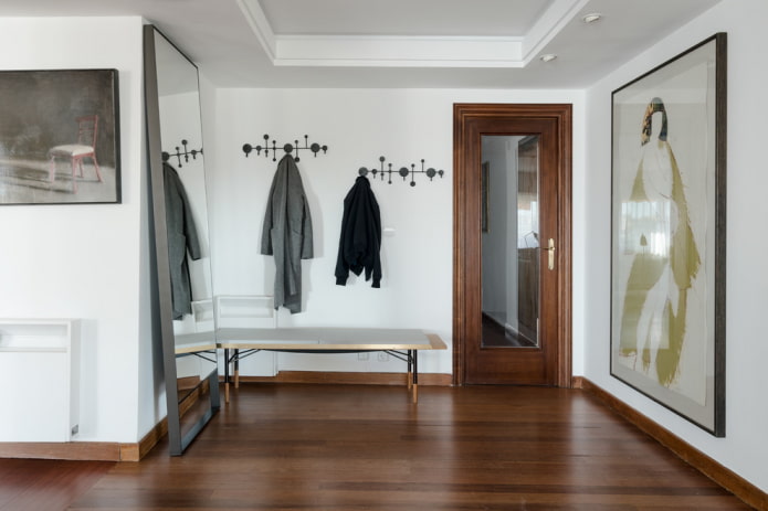 toiles d'entrée avec un miroir à l'intérieur