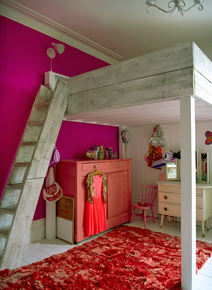 loft bed na may hagdan