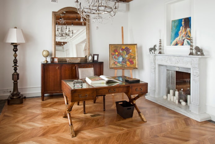 linoléum sous parquet à l'intérieur du bureau