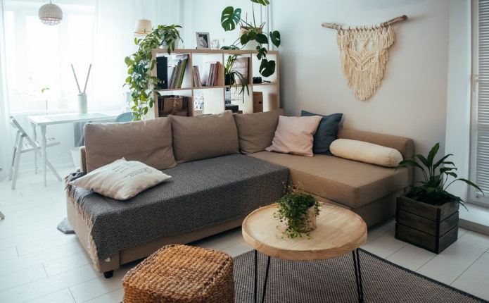 couvre-lit pour un canapé d'angle à l'intérieur