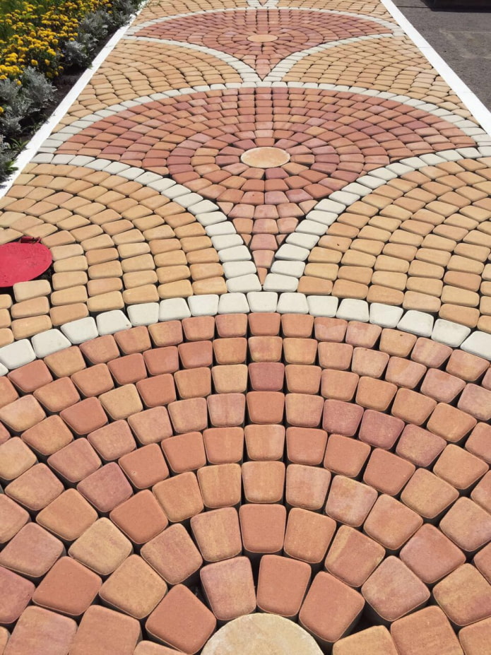 carreaux de trottoir avec des motifs