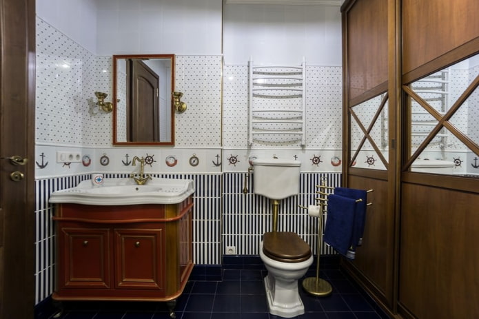 carrelage à l'intérieur de la salle de bain dans un style marin