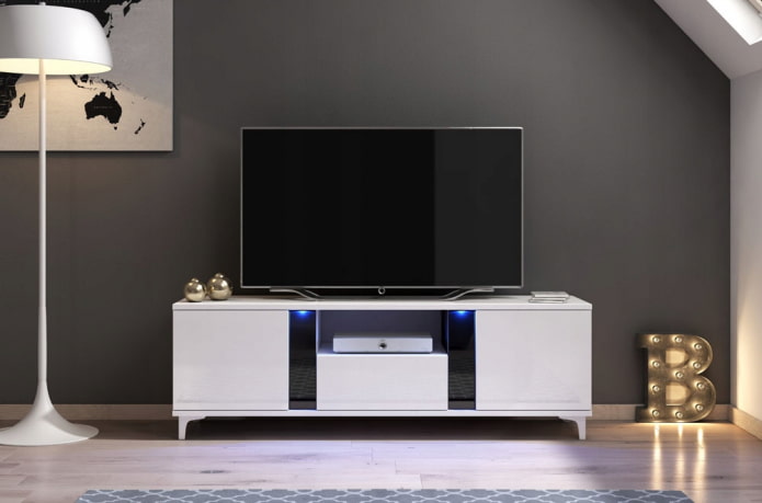 Meuble TV en blanc à l'intérieur