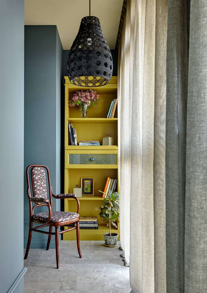 Armoire jaune