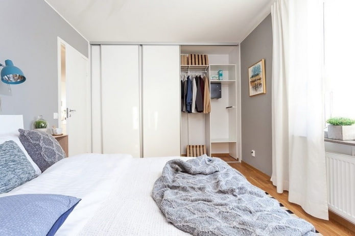 armoire à l'intérieur de la chambre dans le style scandinave