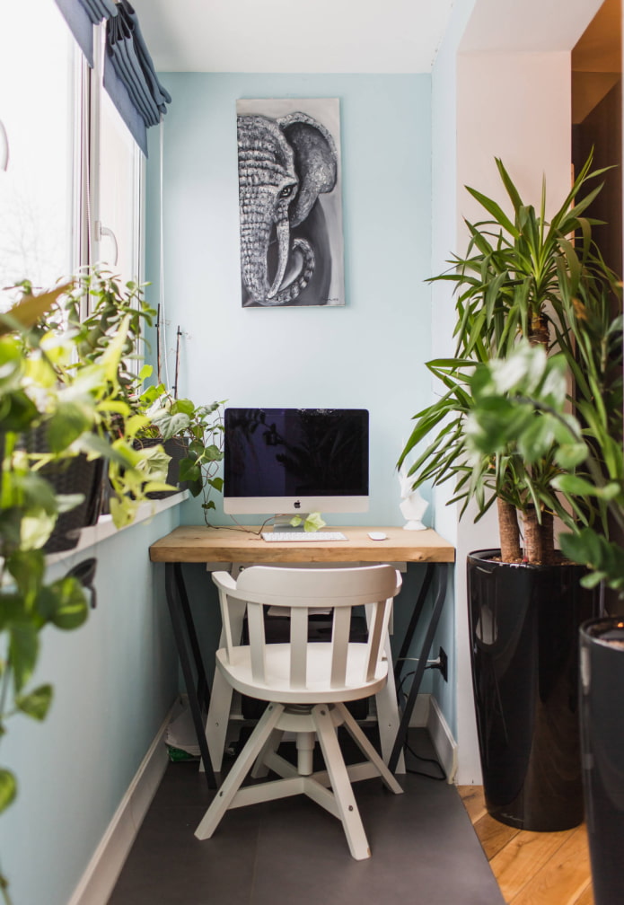 Place séparée sur le balcon pour un adolescent