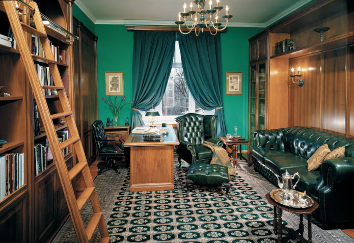 intérieur de l'étude dans un style classique