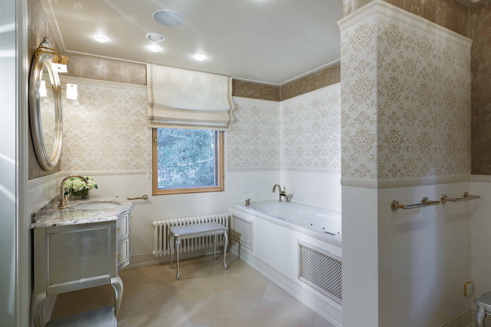 Salle de bain de luxe avec jacuzzi