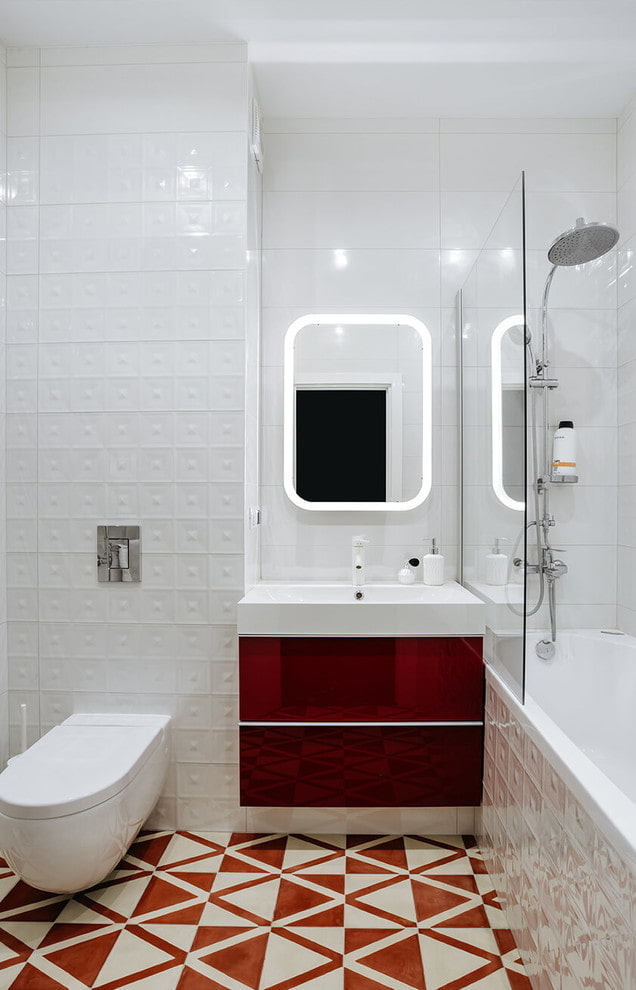 intérieur de salle de bain en rouge et blanc