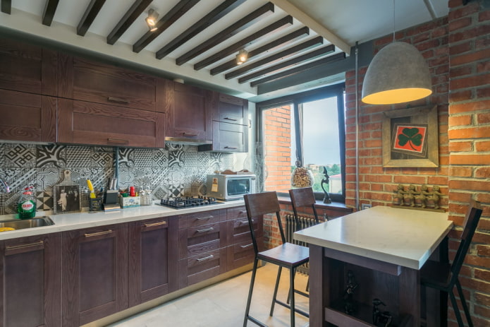 l'intérieur de l'appartement est de 70 carrés dans le style loft