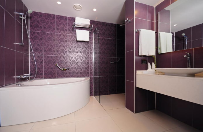 salle de bain violet foncé