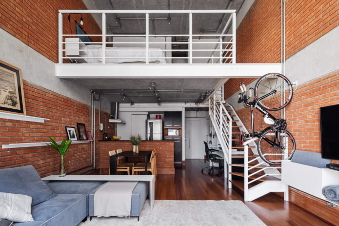 Intérieur d'appartement superposé de style loft