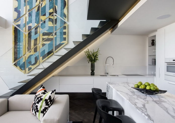 intérieur d'un petit appartement superposé