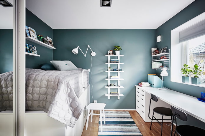 l'intérieur d'une chambre d'adolescent dans un style scandinave