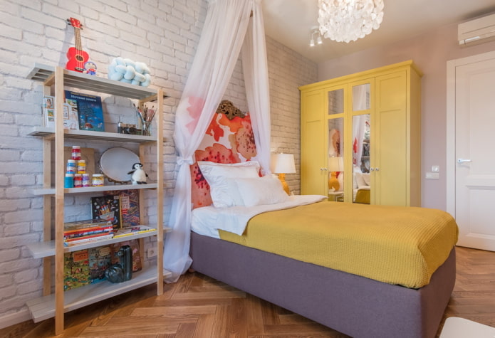 intérieur d'une pépinière pour une fille dans un style loft