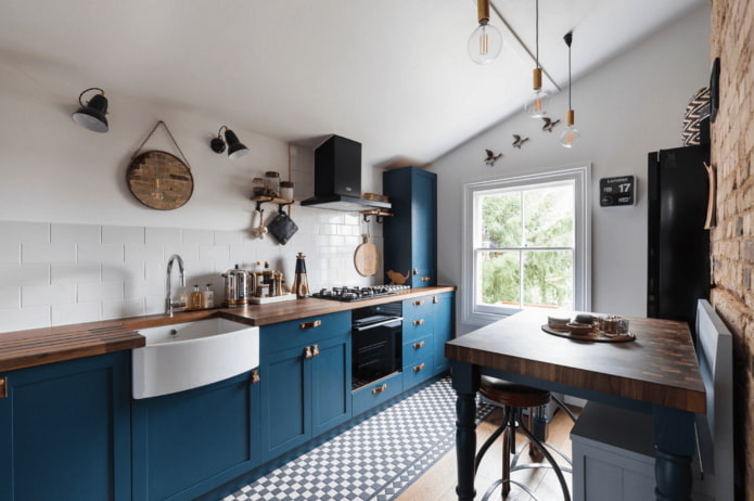 cuisine dans les tons bleus de style scandinave