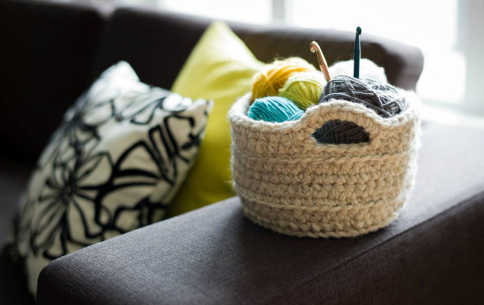 Crochet basket para sa karayom