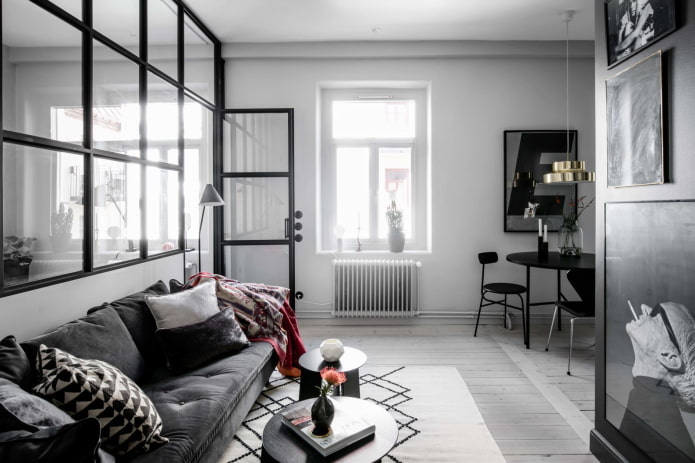 salon en noir et blanc de style scandinave