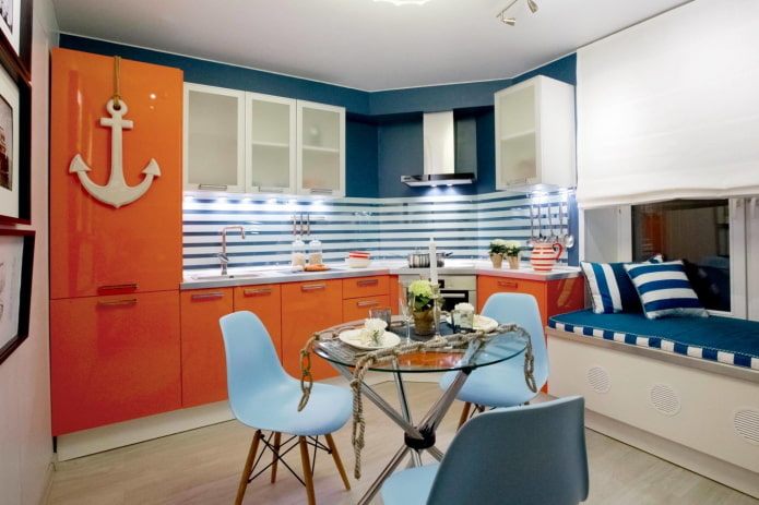 intérieur de cuisine dans les tons orange et bleu