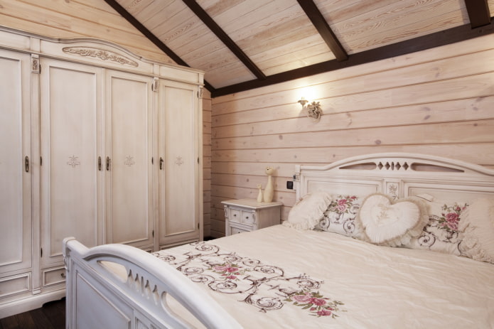 conception d'une petite chambre de style provençal