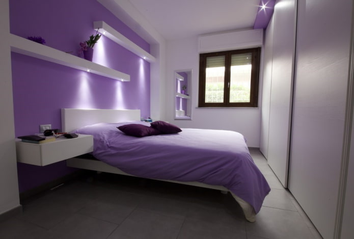 intérieur de chambre blanc et lilas