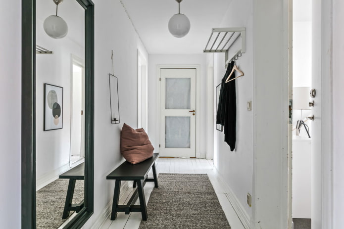 conception d'un couloir scandinave étroit