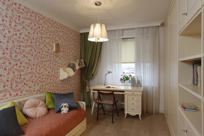 meubles à l'intérieur d'une chambre d'enfants de style provençal