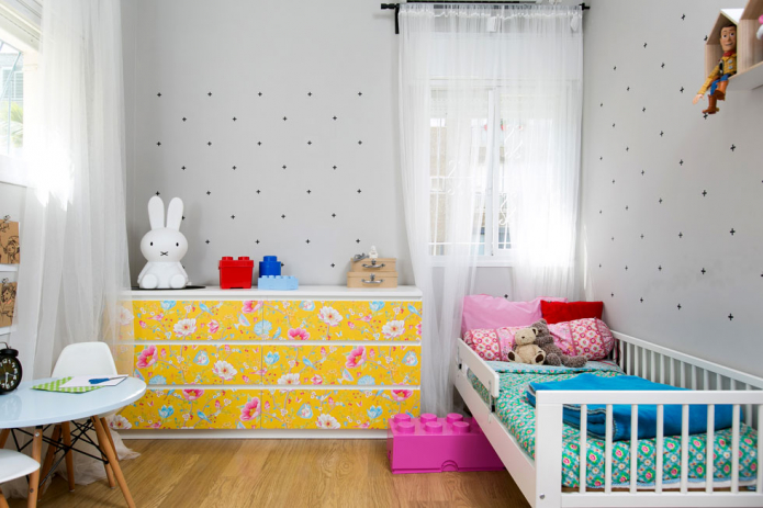 intérieur de chambre 9 carrés pour une fille