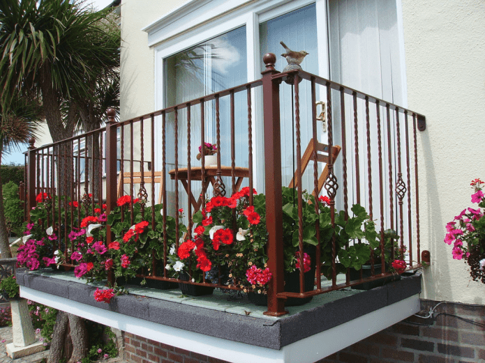 conception de balcon dans un projet de maison privée