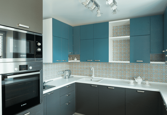 conception de cuisine dans des couleurs gris-turquoise