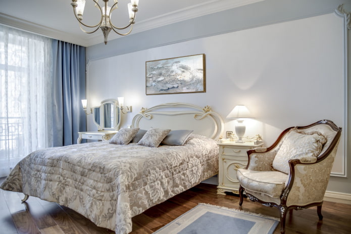 meubles et accessoires dans la chambre dans un style classique