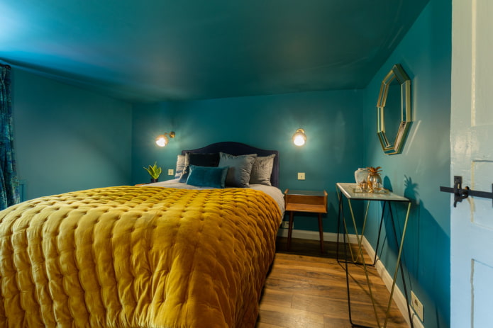 chambre aux couleurs turquoises